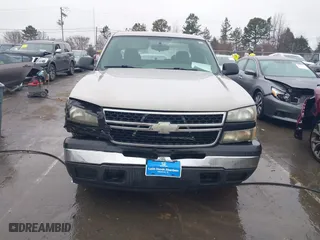 2006 Chevrolet Silverado 1500 LS with VIN 1GCEC19X96Z271646, listed as a IAAI auction lot 41412231 with 213,065 mi miles. Bid and sale history available at carsss.com. Image 12.