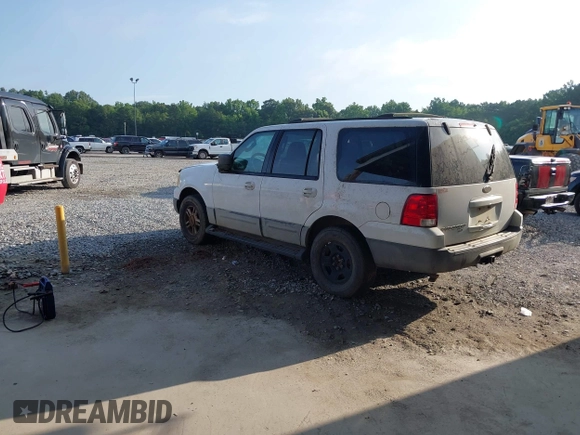 2004 Ford Expedition Special Service with VIN 1FMPU15L24LA88545, listed as a IAAI auction lot 42466669 with 295,989 mi miles and . Bid and sale history available at DreamBid. Image 3.
