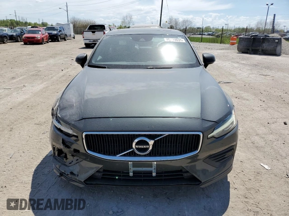 2019 Volvo S60 Momentum with VIN 7JR102FK2KG010775, listed as a Copart auction lot 48239693 with 48,431 mi miles. Bid and sale history available at carsss.com. Image 5.