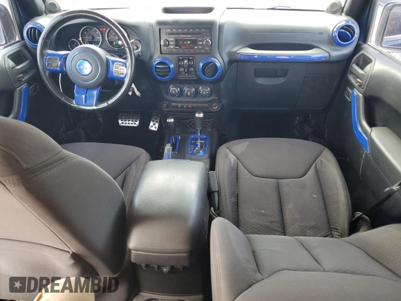 2013 Jeep Wrangler Unlimited Sport z VIN 1C4BJWDG7DL509796, wystawiony jako Copart lot #55787455 z przebiegiem 178 907 mil mil oraz Nie do naprawy • Non repairable. Historia ofert i sprzedaży dostępna na DreamBid. Obrazek 8.