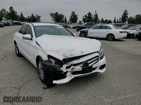 2016 Mercedes-Benz C 300 z VIN 55SWF4JBXGU096861, wystawiony jako Copart lot #53741065 z przebiegiem 92 054 mil mil oraz Szkoda całkowita • Salvage title. Historia ofert i sprzedaży dostępna na DreamBid. Obrazek 13.