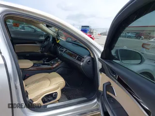 2011 Audi A8 z VIN WAUAVAFD7BN006743, wystawiony jako IAAI lot #42278486 z przebiegiem Nie podano mil oraz . Historia ofert i sprzedaży dostępna na DreamBid. Obrazek 5.