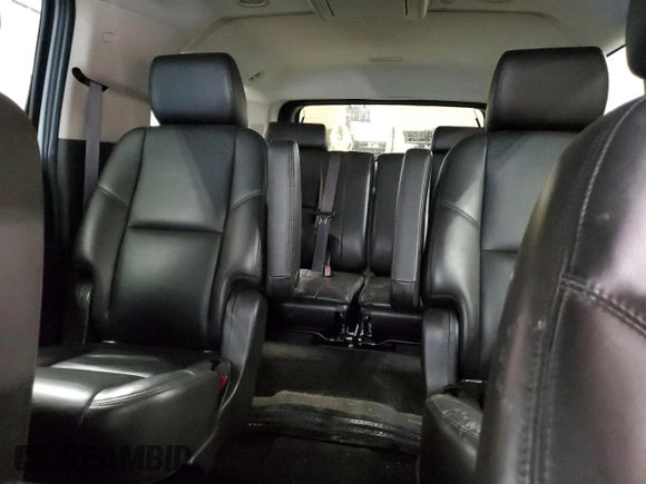2011 GMC Yukon XL Denali z VIN 1GKS2MEF5BR254295, wystawiony jako Copart lot #49889805 z przebiegiem 79 258 mil mil oraz Tytuł czysty. Historia ofert i sprzedaży dostępna na DreamBid. Obrazek 10.
