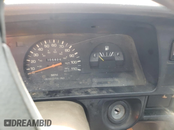 1994 Toyota Pickup with VIN JT4RN81AXR5187360, listed as a Copart auction lot 56927535 with 305,829 mi miles and Salvage title. Bid and sale history available at DreamBid. Image 9.