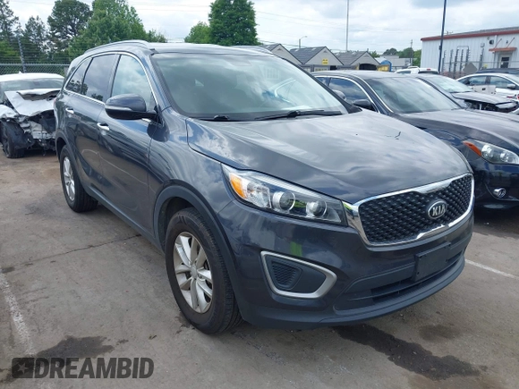 2016 Kia Sorento LX with VIN 5XYPG4A3XGG117695, listed as a IAAI auction lot 42158518 with 86,318 mi miles. Bid and sale history available at carsss.com. Image 1.