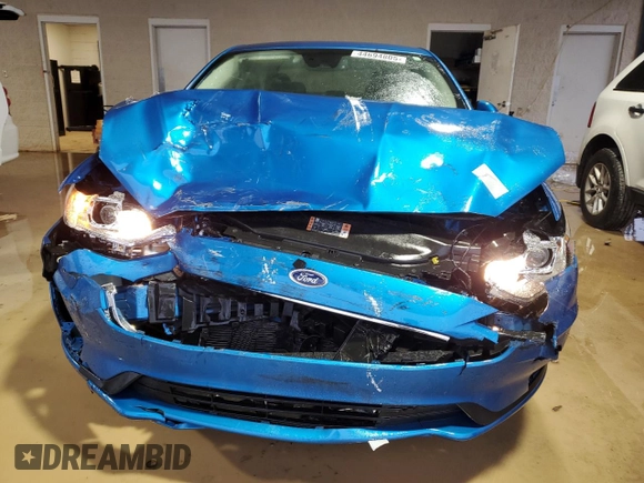 2020 Ford Fusion SE with VIN 3FA6P0HD7LR140540, listed as a Copart auction lot 44694805 with 70,596 mi miles and Salvage Title. Bid and sale history available at DreamBid. Image 5.