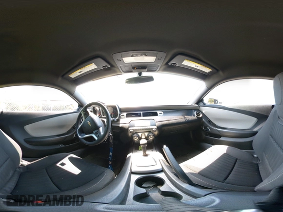 2013 Chevrolet Camaro LS z VIN 2G1FA1E37D9113674, wystawiony jako IAAI lot #42092399 z przebiegiem 138 908 mil mil oraz . Historia ofert i sprzedaży dostępna na DreamBid. Obrazek 18.