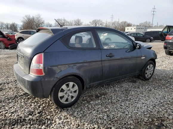 2011 Hyundai Accent GS z VIN KMHCM3AC3BU191853, wystawiony jako Copart lot #42693495 z przebiegiem Nie podano mil oraz Szkoda całkowita • Salvage title. Historia ofert i sprzedaży dostępna na DreamBid. Obrazek 3.