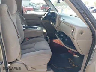 2003 Chevrolet Silverado 1500 LS with VIN 2GCEC19XX31244508, listed as a IAAI auction lot 42052595 with 164,683 mi miles. Bid and sale history available at carsss.com. Image 5.