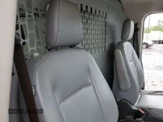 2018 Ford Transit с VIN 1FTYE1ZMXJKA30628, выставлен на аукционе Copart как лот 58299235 с пробегом 52 235 миль миль и Списание • Salvage title. История ставок и продаж доступна на DreamBid. Изображение 11.