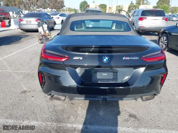 2022 BMW Z4 sDriveM40i with VIN WBAHF9C08NWX88691, listed as a IAAI auction lot 42012469 with 11,108 mi miles. Bid and sale history available at carsss.com. Image 16.