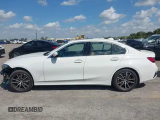 2022 BMW 3 Series 330i with VIN 3MW5R1J04N8C75820, listed as a IAAI auction lot 41702506 with 17,421 mi miles. Bid and sale history available at carsss.com. Image 15.