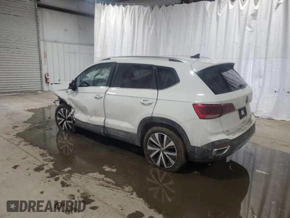 2023 Volkswagen Taos SE z VIN 3VVYX7B24PM332649, wystawiony jako Copart lot #42187795 z przebiegiem Nie podano mil oraz Czysty tytuł • Clean title. Historia ofert i sprzedaży dostępna na DreamBid. Obrazek 2.