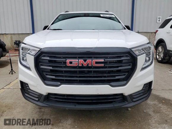2023 GMC Terrain SLE with VIN 3GKALTEG5PL204054, listed as a Copart auction lot 58471455 with 41,825 mi miles and Salvage title. Bid and sale history available at DreamBid. Image 5.