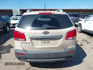 2012 Kia Sorento LX with VIN 5XYKT3A61CG211128, listed as a IAAI auction lot 41686721 with 146,545 mi miles. Bid and sale history available at carsss.com. Image 16.