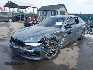 2019 BMW 5 Series 530i с VIN WBAJA5C5XKBX87825, выставлен на аукционе IAAI как лот 41411034 с пробегом 86 000 миль миль и . История ставок и продаж доступна на DreamBid. Изображение 17.