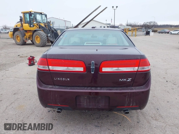 2012 Lincoln MKZ with VIN 3LNHL2GC3CR834012, listed as a IAAI auction lot 41082969 with 203,564 mi miles. Bid and sale history available at carsss.com. Image 17.