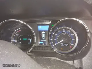 2014 Hyundai Sonata Hybrid with VIN KMHEC4A44EA117566, listed as a IAAI auction lot 41245129 with 95,218 mi miles. Bid and sale history available at carsss.com. Image 7.