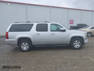 2010 Chevrolet Suburban LT with VIN 1GNUCJE04AR158661, listed as a IAAI auction lot 41960656 with 239,035 mi miles. Bid and sale history available at carsss.com. Image 13.