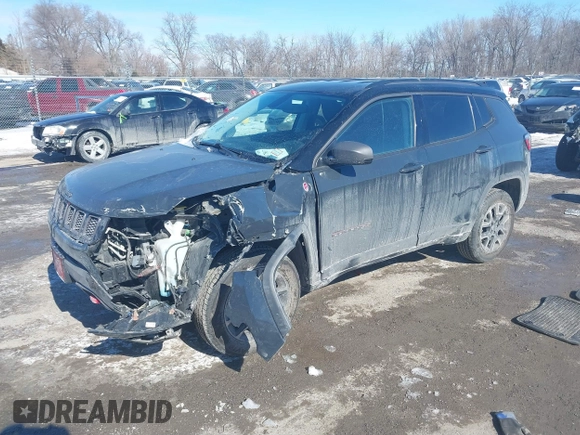 2018 Jeep Compass Trailhawk with VIN 3C4NJDDB5JT458112, listed as a IAAI auction lot 41617567 with 79,612 mi miles and . Bid and sale history available at carsss.com. Image 17.