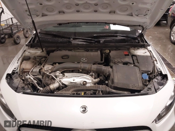 2020 Mercedes-Benz A 220 z VIN W1K3G4EB6LW044084, wystawiony jako IAAI lot #42152911 z przebiegiem 47 847 mil mil oraz . Historia ofert i sprzedaży dostępna na DreamBid. Obrazek 10.