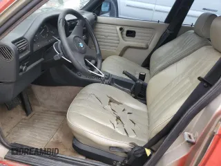 1986 BMW 3 Series 325e z VIN WBAAE6404G0992797, wystawiony jako Copart lot #78657104 z przebiegiem 176 268 mil mil oraz Szkoda całkowita • Salvage title. Historia ofert i sprzedaży dostępna na DreamBid. Obrazek 7.
