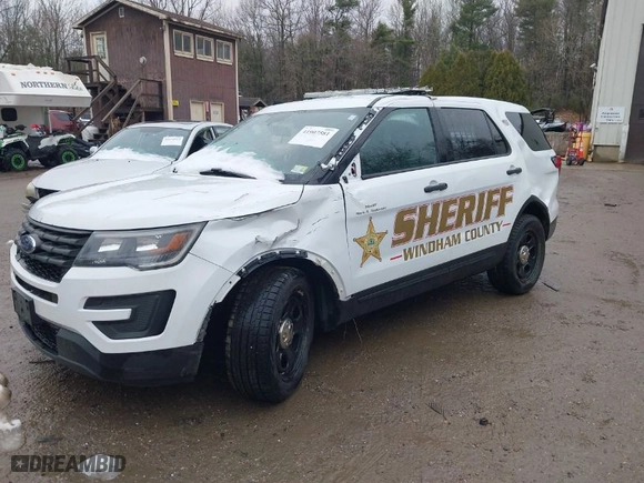 2019 Ford Police Interceptor Utility with VIN 1FM5K8AR3KGA30854, listed as a IAAI auction lot 41907581 with 126,290 mi miles. Bid and sale history available at carsss.com. Image 2.