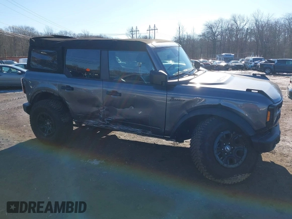 2023 Ford Bronco with VIN 1FMEE5DP3PLC10463, listed as a IAAI auction lot 41555053 with 6,637 mi miles. Bid and sale history available at carsss.com. Image 13.