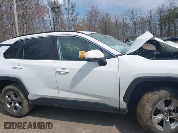 2024 Toyota RAV4 XLE with VIN 2T3P1RFV9RC408624, listed as a IAAI auction lot 41939006 with 23,848 mi miles. Bid and sale history available at carsss.com. Image 12.