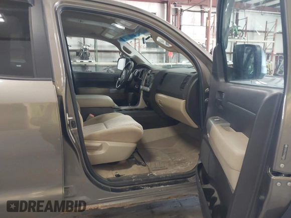 2007 Toyota Tundra SR5 with VIN 5TFBT54137X006800, listed as a IAAI auction lot 42061641 with 186,139 mi miles and . Bid and sale history available at DreamBid. Image 5.
