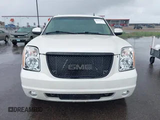 2011 GMC Yukon XL Denali z VIN 1GKS2MEF5BR178383, wystawiony jako IAAI lot #42331419 z przebiegiem 247 193 mil mil oraz . Historia ofert i sprzedaży dostępna na DreamBid. Obrazek 13.