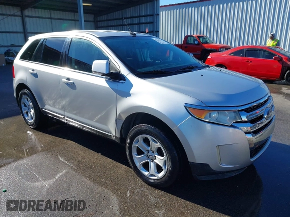 2011 Ford Edge Limited with VIN 2FMDK3KC2BBA02771, listed as a IAAI auction lot 41444370 with 211,725 mi miles. Bid and sale history available at carsss.com. Image 1.