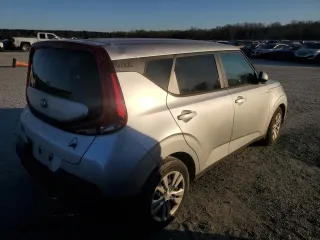 2020 Kia Soul LX with VIN KNDJ23AU8L7106645, listed as a Copart auction lot 48455195 with 56,237 mi miles and Salvage Title. Bid and sale history available at carsss.com. Image 3.