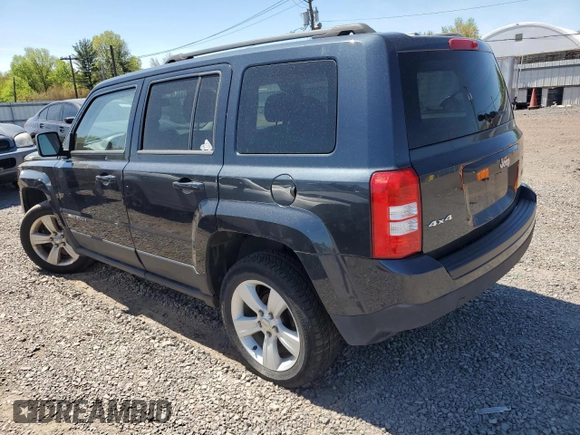 2014 Jeep Patriot Latitude with VIN 1C4NJRFB8ED803414, listed as a Copart auction lot 55067475 with 152,212 mi miles and Clean Title. Bid and sale history available at carsss.com. Image 2.