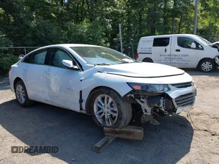2018 Chevrolet Malibu LT with VIN 1G1ZD5ST2JF118610, listed as a IAAI auction lot 42578999 with 40,652 mi miles and . Bid and sale history available at DreamBid. Image 1.