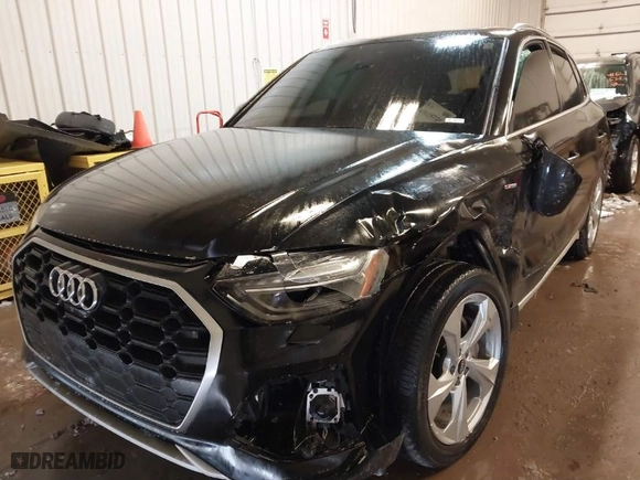 2023 Audi Q5 S line Prestige with VIN WA1FAAFY4P2063959, listed as a IAAI auction lot 41615330 with 38,991 mi miles. Bid and sale history available at carsss.com. Image 2.