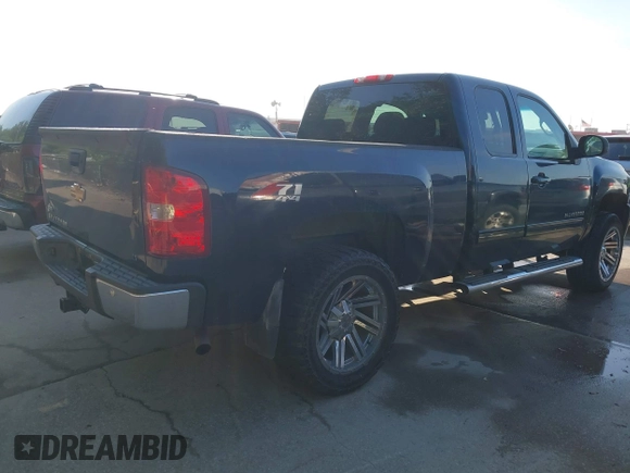 2012 Chevrolet Silverado 1500 LT with VIN 1GCRKSE73CZ186037, listed as a IAAI auction lot 42035315 with 164,967 mi miles. Bid and sale history available at carsss.com. Image 4.