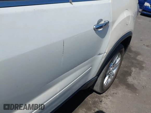 2009 GMC Acadia SLT2 with VIN 1GKEV33D89J154006, listed as a IAAI auction lot 41889276 with 202,516 mi miles. Bid and sale history available at carsss.com. Image 6.