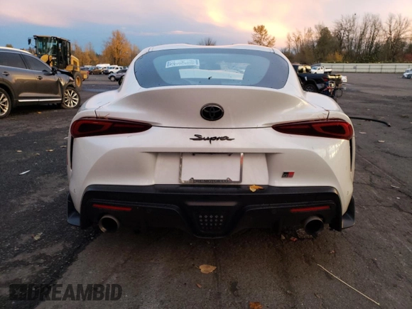 2023 Toyota Supra 3.0 z VIN WZ1DB0G07PW058441, wystawiony jako Copart lot #81649544 z przebiegiem Nie podano mil oraz Szkoda całkowita • Salvage title. Historia ofert i sprzedaży dostępna na DreamBid. Obrazek 6.