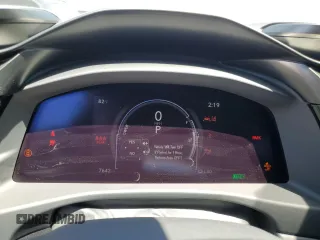 2023 Lexus RZ 450e Premium z VIN JTJAAAAB3PA000731, wystawiony jako Copart lot #57350214 z przebiegiem 7642 mil mil oraz Szkody całkowita. Historia ofert i sprzedaży dostępna na DreamBid. Obrazek 9.
