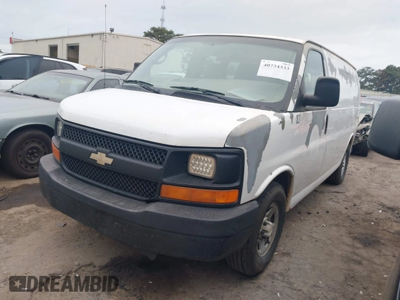 2007 Chevrolet City Express Cargo z VIN 1GCFG15ZX71236419, wystawiony jako IAAI lot #40734333 z przebiegiem 234 948 mil mil oraz . Historia ofert i sprzedaży dostępna na DreamBid. Obrazek 17.