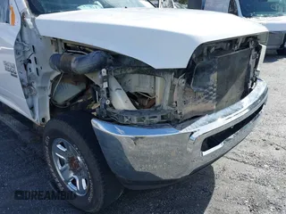 2017 Ram 2500 Tradesman with VIN 3C6UR5HL5HG733453, listed as a IAAI auction lot 41569358 with 229,765 mi miles and . Bid and sale history available at DreamBid. Image 18.