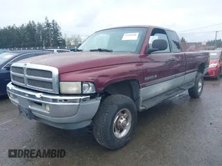 2000 Dodge Ram 2500 with VIN 1B7KF23W9YJ131145, listed as a IAAI auction lot 41928166 with 334,862 mi miles. Bid and sale history available at carsss.com. Image 2.