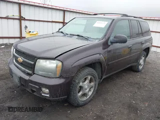 2009 Chevrolet TrailBlazer LT w/2LT with VIN 1GNDT33S892125280, listed as a IAAI auction lot 41899329 with 241,701 mi miles. Bid and sale history available at carsss.com. Image 2.