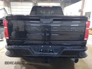 2024 Chevrolet Silverado 3500HD High Country with VIN 2GC4YVEY8R1243305, listed as a Copart auction lot 46139215 with 18,064 mi miles and Salvage Title. Bid and sale history available at carsss.com. Image 6.