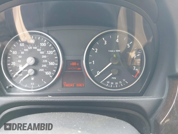 2006 BMW 3 Series 325i with VIN WBAVB17586NK36105, listed as a IAAI auction lot 42076568 with 198,243 mi miles. Bid and sale history available at carsss.com. Image 7.