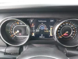 2021 Jeep Gladiator High Altitude with VIN 1C6HJTFG8ML567087, listed as a IAAI auction lot 42549990 with 30,437 mi miles and . Bid and sale history available at DreamBid. Image 7.