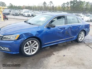 2017 Volkswagen Passat 1.8T SE w/Technology with VIN 1VWGT7A32HC003089, listed as a IAAI auction lot 41933870 with 118,863 mi miles. Bid and sale history available at carsss.com. Image 6.