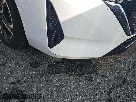 2024 Nissan Sentra SV z VIN 3N1AB8CV3RY280927, wystawiony jako IAAI lot #42809055 z przebiegiem 23 706 mil mil oraz . Historia ofert i sprzedaży dostępna na DreamBid. Obrazek 20.