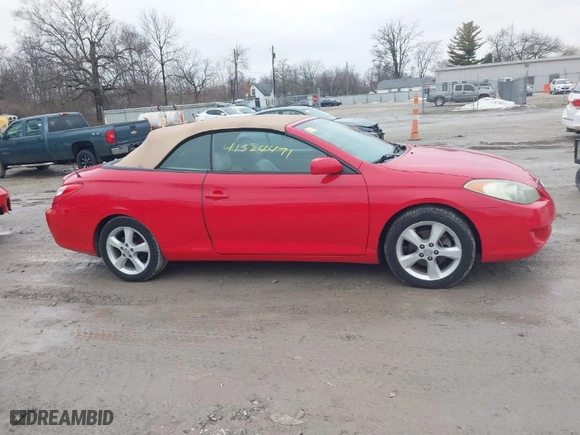 2005 Toyota Camry Solara SE with VIN 4T1FA38P45U039955, listed as a IAAI auction lot 41524471 with 186,852 mi miles. Bid and sale history available at carsss.com. Image 13.